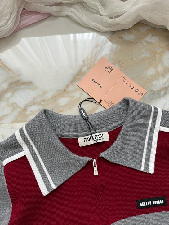 Женское двухцветное поло MIU MIU