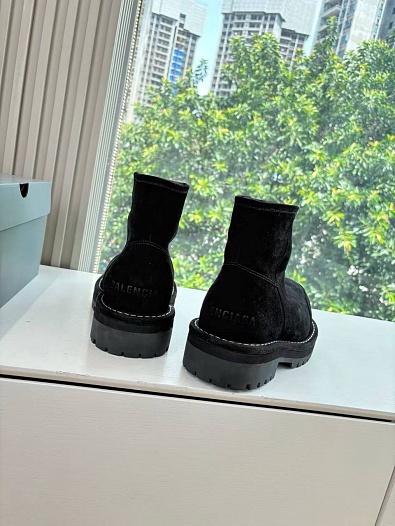 Женские замшевые ботинки с мехом Balenciaga Alaska Fur High Boot Premium - Black
