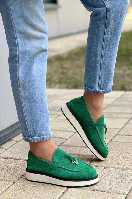 Женские замшевые лоферы Loro Piana