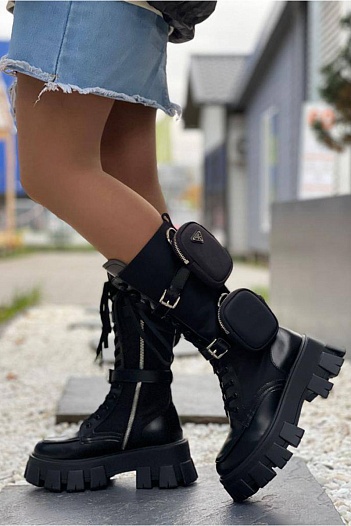 Женские сапоги Prada чёрного цвета   