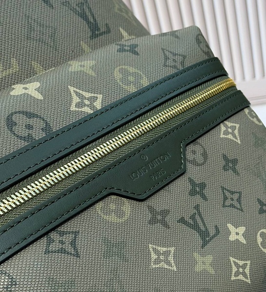 Кожаный рюкзак Louis Vuitton Discovery PM premium 40x30x20 см