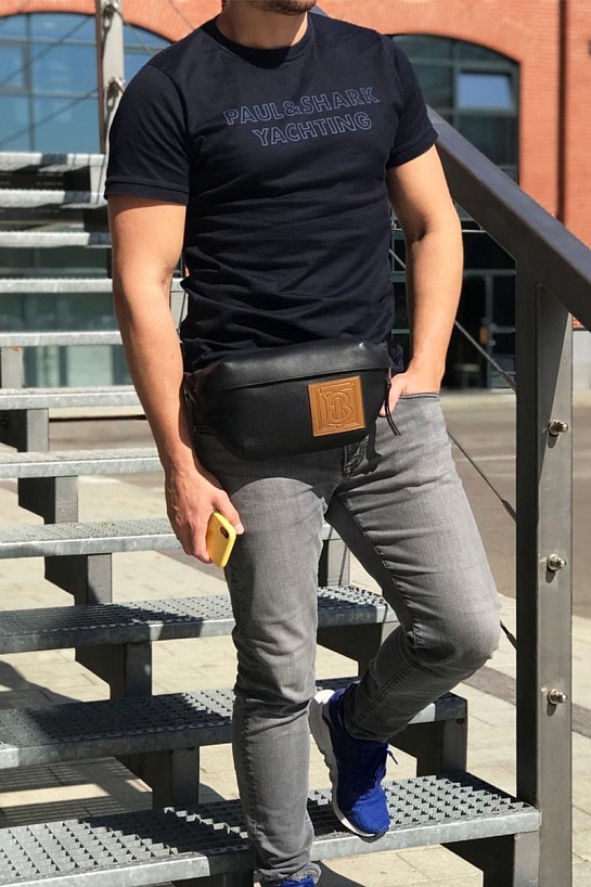 Кожаная сумка на пояс Burberry 30x17 см