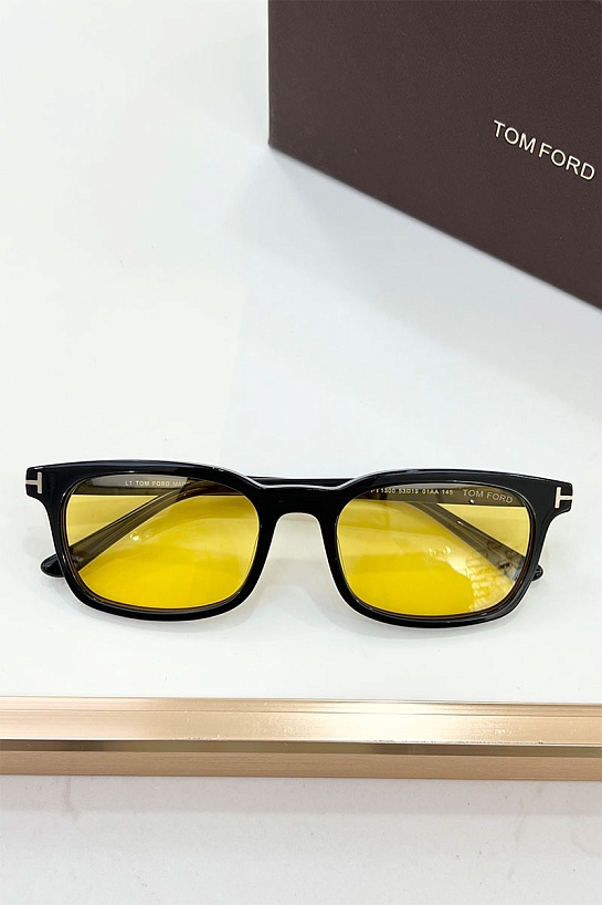Солнцезащитные очки Tom Ford Miles