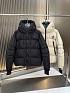 Мужской пуховик Moncler чёрного цвета