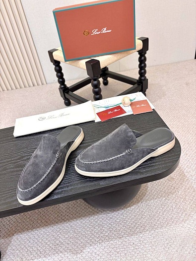 Мужские замшевые шлёпанцы Loro Piana   