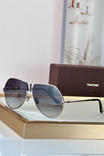 Солнцезащитные очки Tom Ford Rickie   
