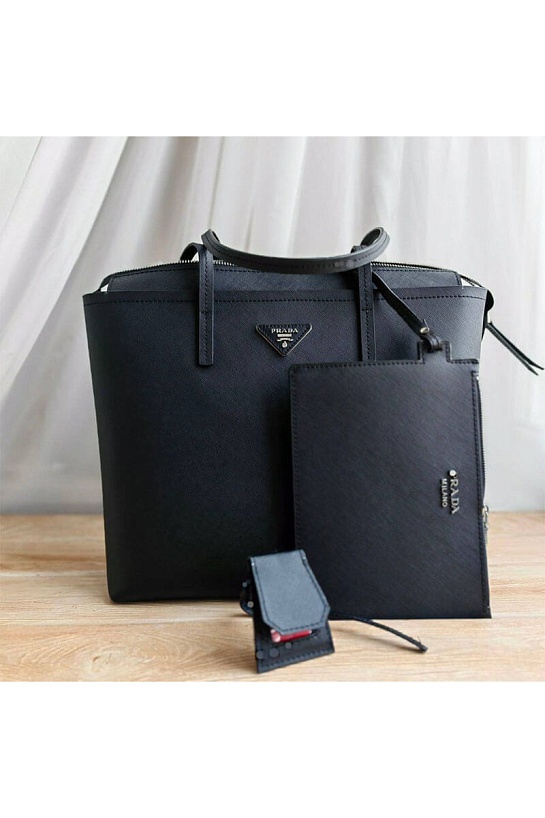 Кожаная сумка-шоппер Prada 34x27 см - Black