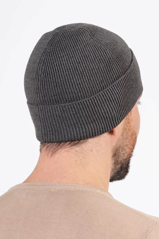 Шапка серого цвета Stone Island compass-patch