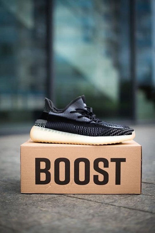 Кроссовки Adidas Yeezy Boost 350 V2 "Carbon" Premium
