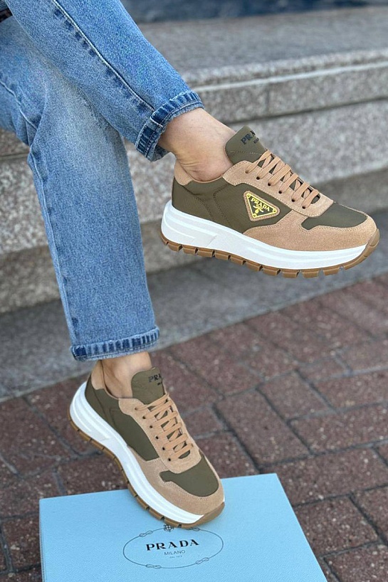 Женские комбинированные кроссовки Prada - Beige / Green
