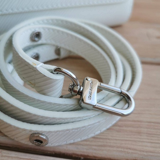 Сумка Louis Vuitton Twist MM 23x17x9.5 см - White