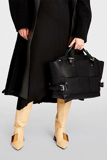 Кожаная сумка Bottega Veneta Arco Tool Tote 39x24 см   