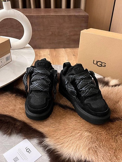 Женские ботинки с мехом UGG Lowmel - Black   