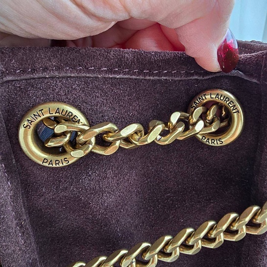 Замшевая сумка Yves Saint Laurent 32x25 см