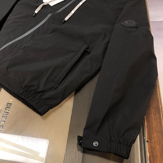 Чёрная ветровка Moncler Carles logo-patch   