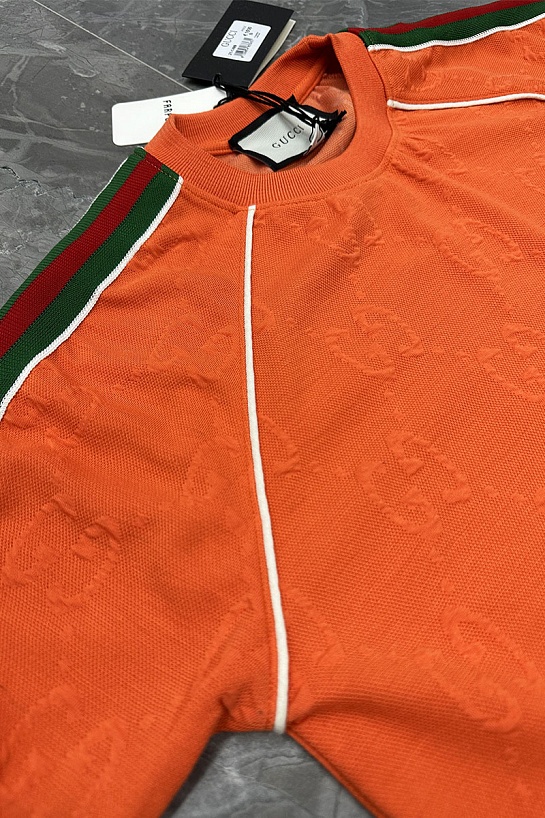 Оранжевая оверсайз футболка Gucci logo all-over embossed