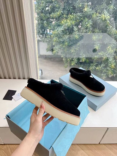 Женские чёрные ботинки сабо Prada   