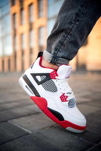 Кроссовки Nike Air Jordan 4 Retro "Fire Red"   