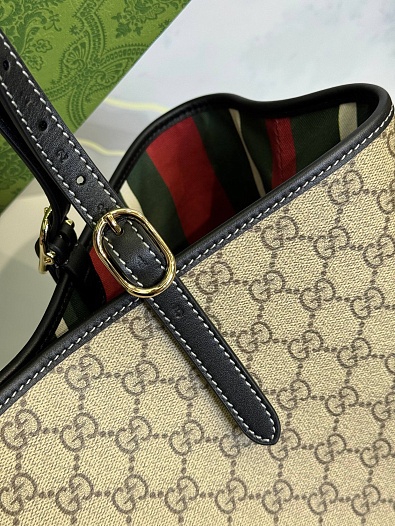 Кожаная сумка Gucci GG Emblem premium 38x25x15 см   