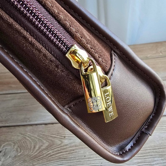 Замшевая сумка Loewe 34x16 см