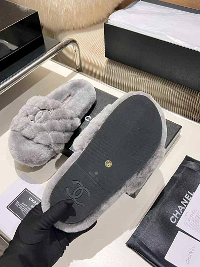 Женские меховые шлёпанцы Chanel Oran premium - Grey   