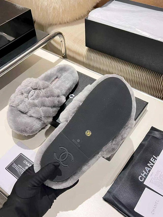 Женские меховые шлёпанцы Chanel Oran premium - Grey