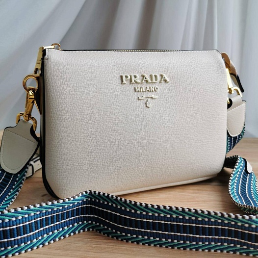 Кожаная сумка Prada 24x16 см - White   