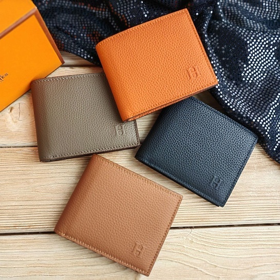 Кожаный чёрный кошелёк Hermes 12х10 см