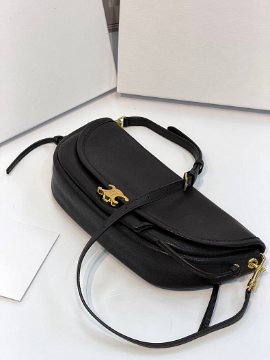 Кожаная сумка Celine Little Halfmoon Soft Triomphe premium 25x13x5 см   