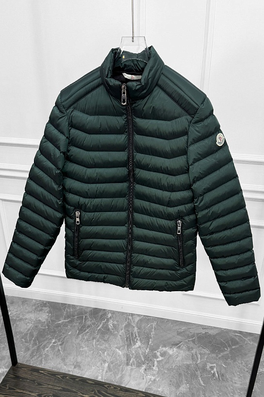 Мужская зелёная куртка Moncler logo-patch
