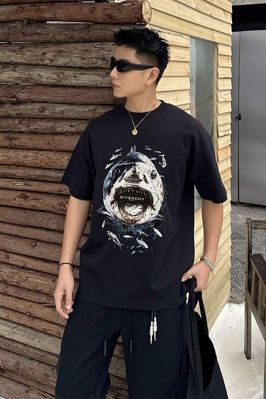 Чёрная оверсайз футболка Givenchy Premium