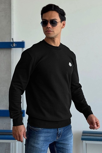 Свитшот чёрного цвета Moncler logo-patch   