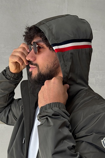 Куртка цвета хаки Moncler Grimpeurs   