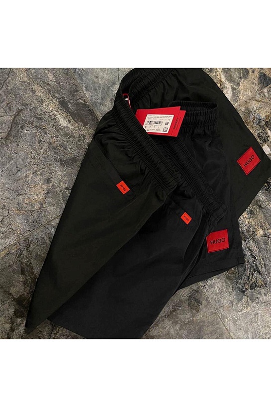 Мужские чёрные шорты Hugo Boss classic badge