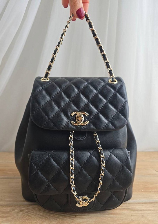 Кожаный рюкзак Chanel 23x23 см