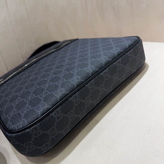 Кожаная сумка Gucci GG Messenger Premium 30x27x4.5 см