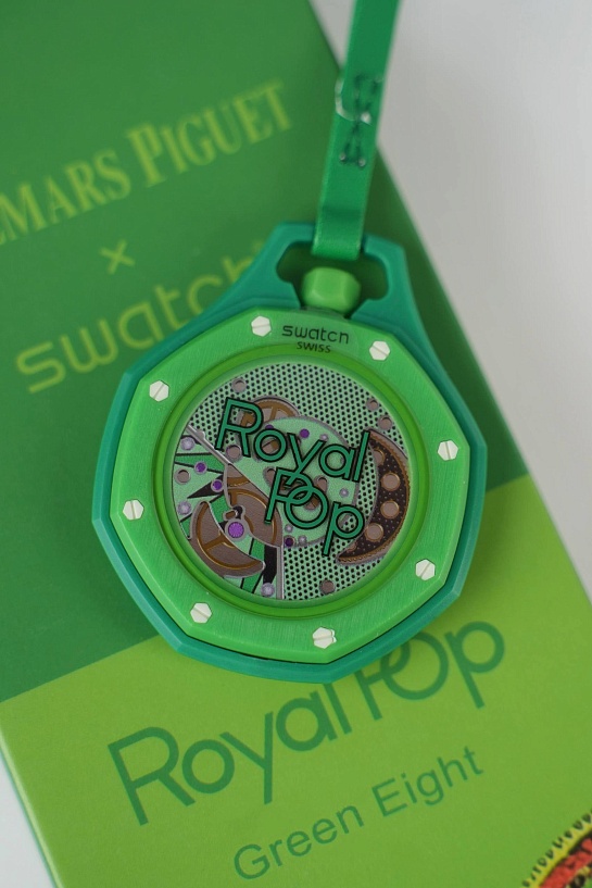 Часы Audemars Piguet x Swatch "Royal Pop" Green Eight premium