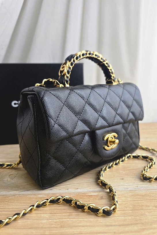 Кожаная сумка Chanel Burgundy Quilted 20x13 см