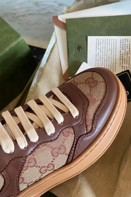 Мужские бежевые кроссовки Gucci