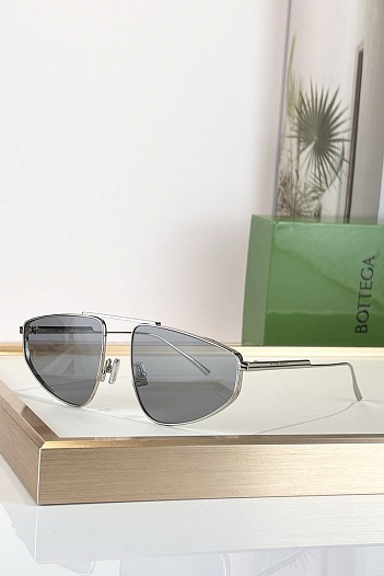 Солнцезащитные очки Bottega Veneta Aviator   