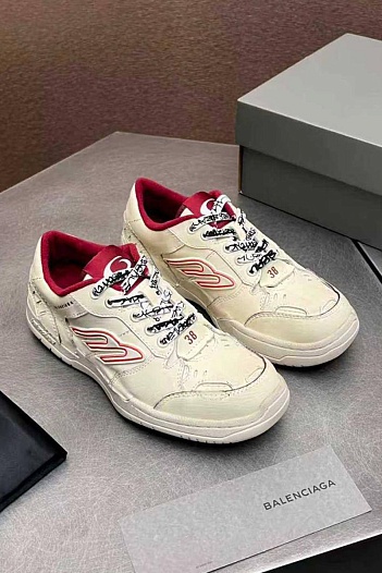 Женские кожаные кроссовки Balenciaga Hamptons Worn-Out premium   