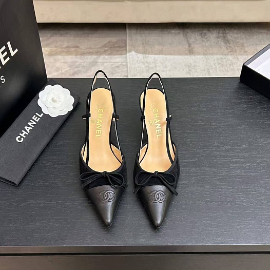 Женские кожаные туфли на каблуке Chanel premium   