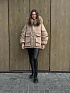 Женский бежевый пуховик с натуральным мехом Max Mara