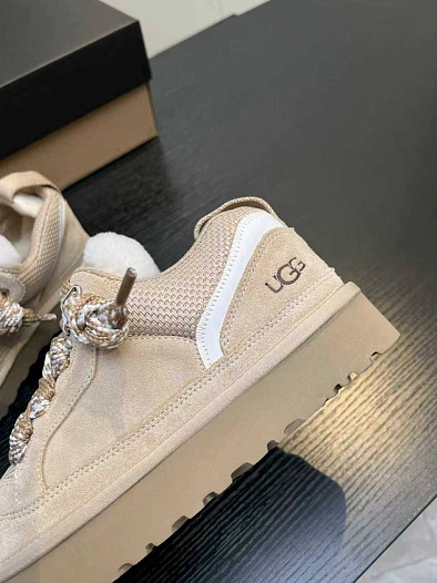 Женские замшевые ботинки UGG Lowmel   