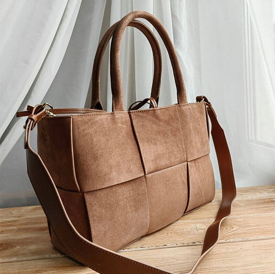 Замшевая сумка-тоут Bottega Veneta Arco Medium 36x25 см - Brown