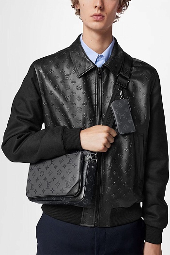 Кожаная сумка Louis Vuitton Trio Messenger Monogram Eclipse 24x18 см   