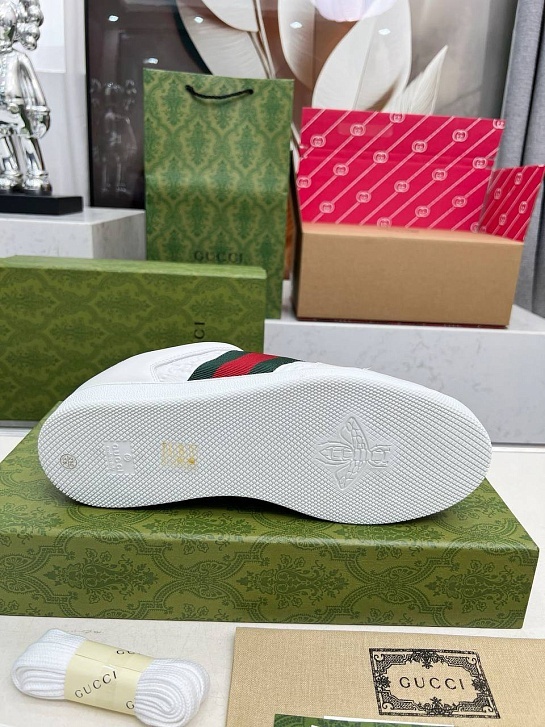 Женские кожаные кроссовки Gucci GG Screener Premium