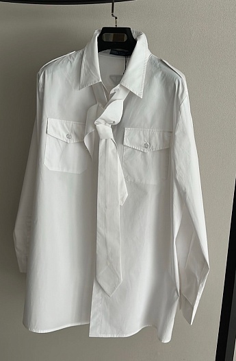 Белая женская рубашка Prada   