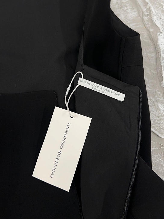 Женское чёрное платье Ermanno Scervino