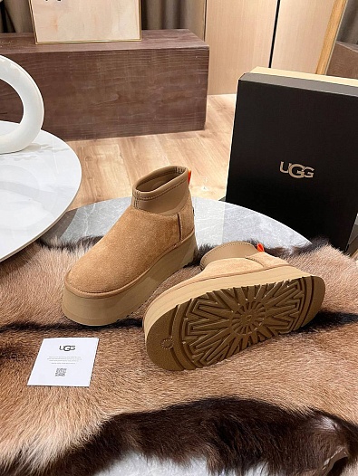 Женские ботинки с мехомм UGG Deeper - Chestnut